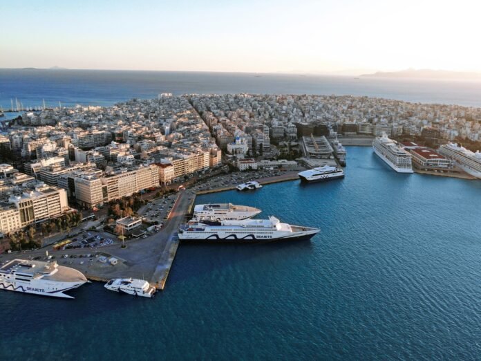 Piraeus Port_01