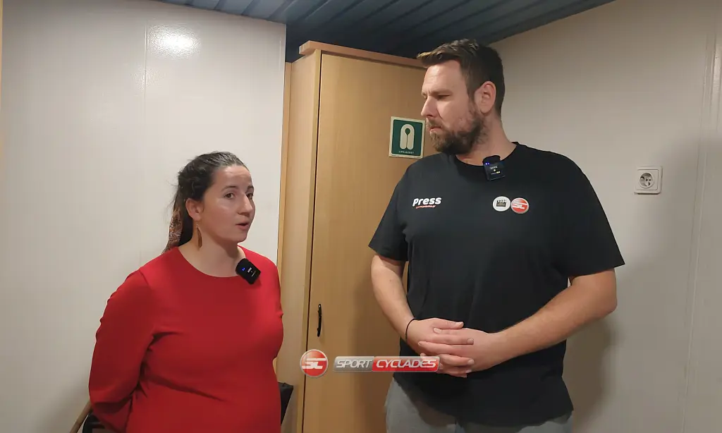 Πανσιφναϊκός-Σωτηρία Παλιάκη: Παλεύουμε με λίγες υποδομές, χωρίς γήπεδο και με τα παιδιά να ταλαιπωρούνται στα βαπόρια (video)