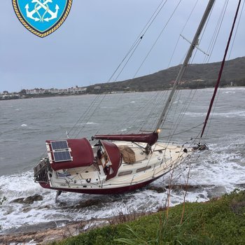 Ζημιές σε Ι/Φ και σκάφη από την κακοκαιρία.Πτώση οχήματος στη θάλασσα