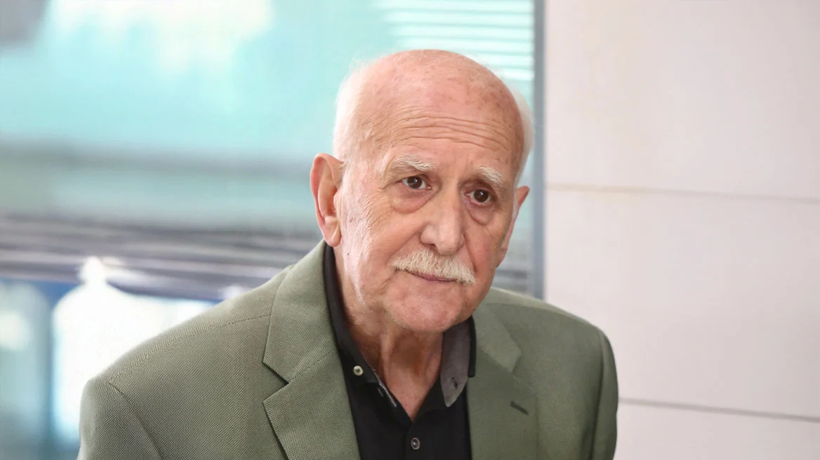 Πέθανε ο Γιώργος Παπαδάκης ύστερα από έμφραγμα