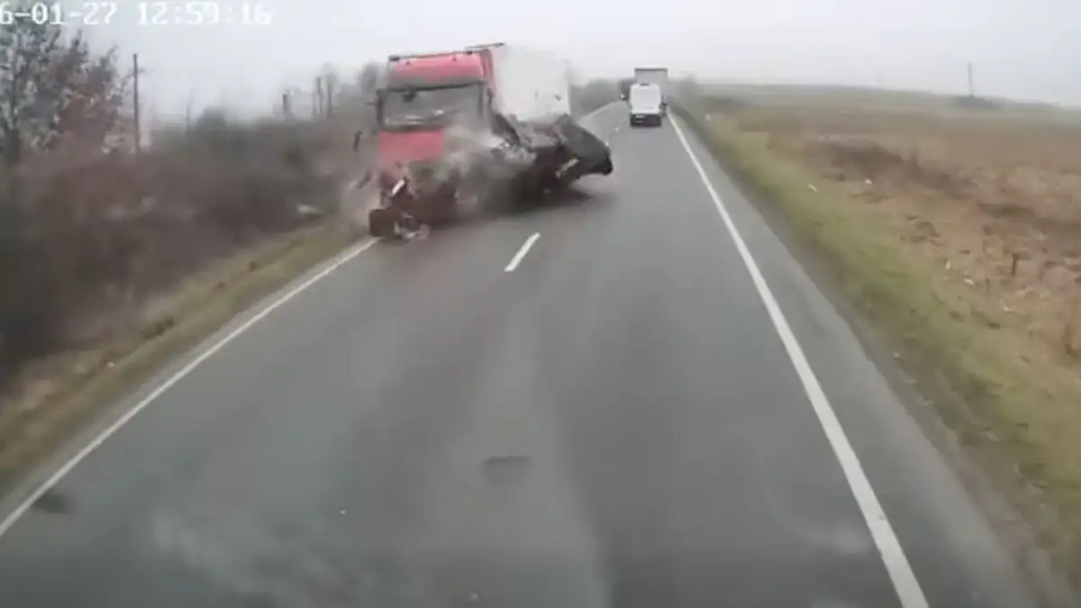 Τρομακτικό τροχαίο με 7 νεκρούς οπαδούς του ΠΑΟΚ που ταξίδευαν στη Γαλλία.3 τραυματίες