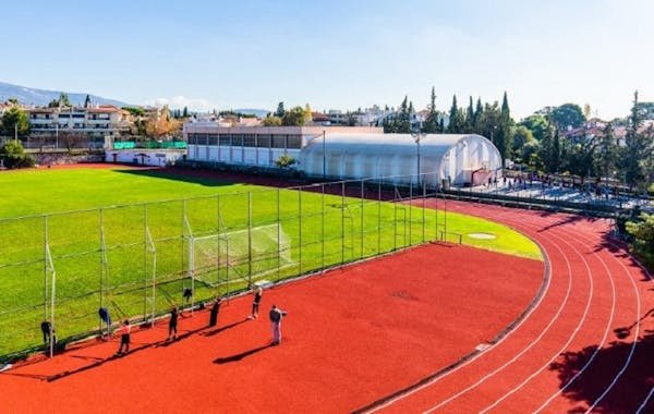 Εξάμηνη παράταση σε Δήμους και Περιφέρειες για να εκδίδουν προσωρινές άδειες λειτουργίας αθλητικών εγκαταστάσεων