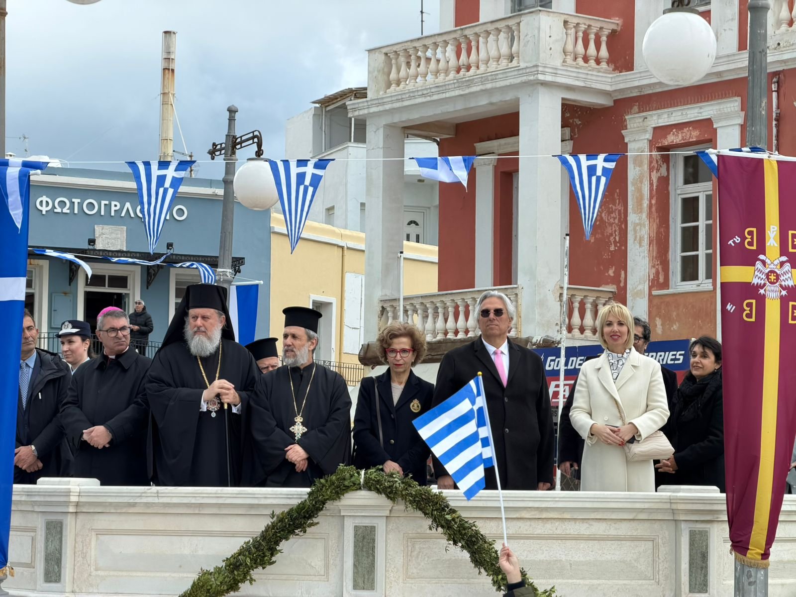 Η Κατερίνα Μονογυιού εκπροσώπησε τη Βουλή των Ελλήνων στις εορταστικές εκδηλώσεις της 25ης Μαρτίου στην Τήνο