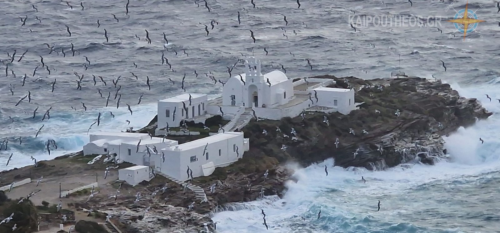Ποιό είναι το νησί–έκπληξη στις Κυκλάδες που σαρώνει παγκοσμίως; Γιατί είναι 2ο στον κόσμο