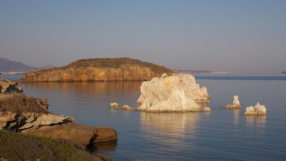 Δήμαρχος Κιμώλου: Με ιδιαίτερη χαρά και υπερηφάνεια υποδεχόμαστε τη διεθνή αναγνώριση της Κιμώλου ως προορισμού με τα πιο καθαρά νερά στον κόσμο