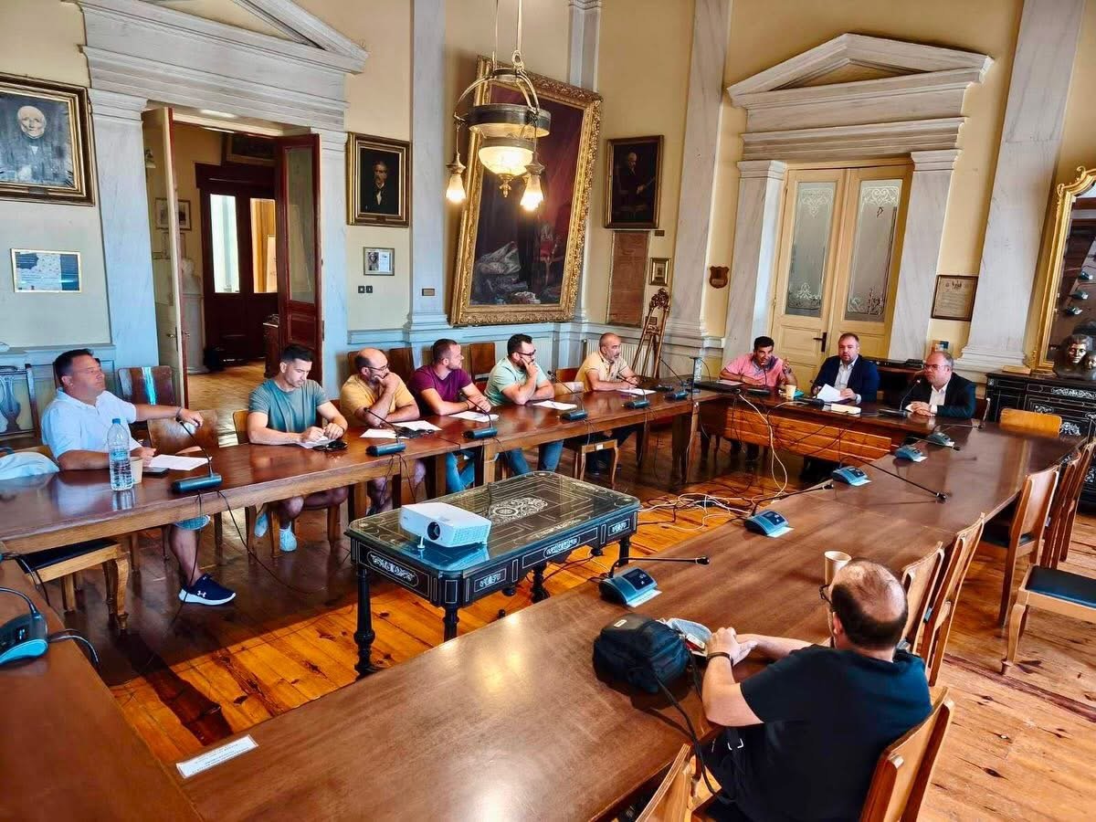 Συνάντηση εργασίας του Φίλιππου Φόρτωμα με εκπροσώπους του πρωτογενούς τομέα στη Σύρο