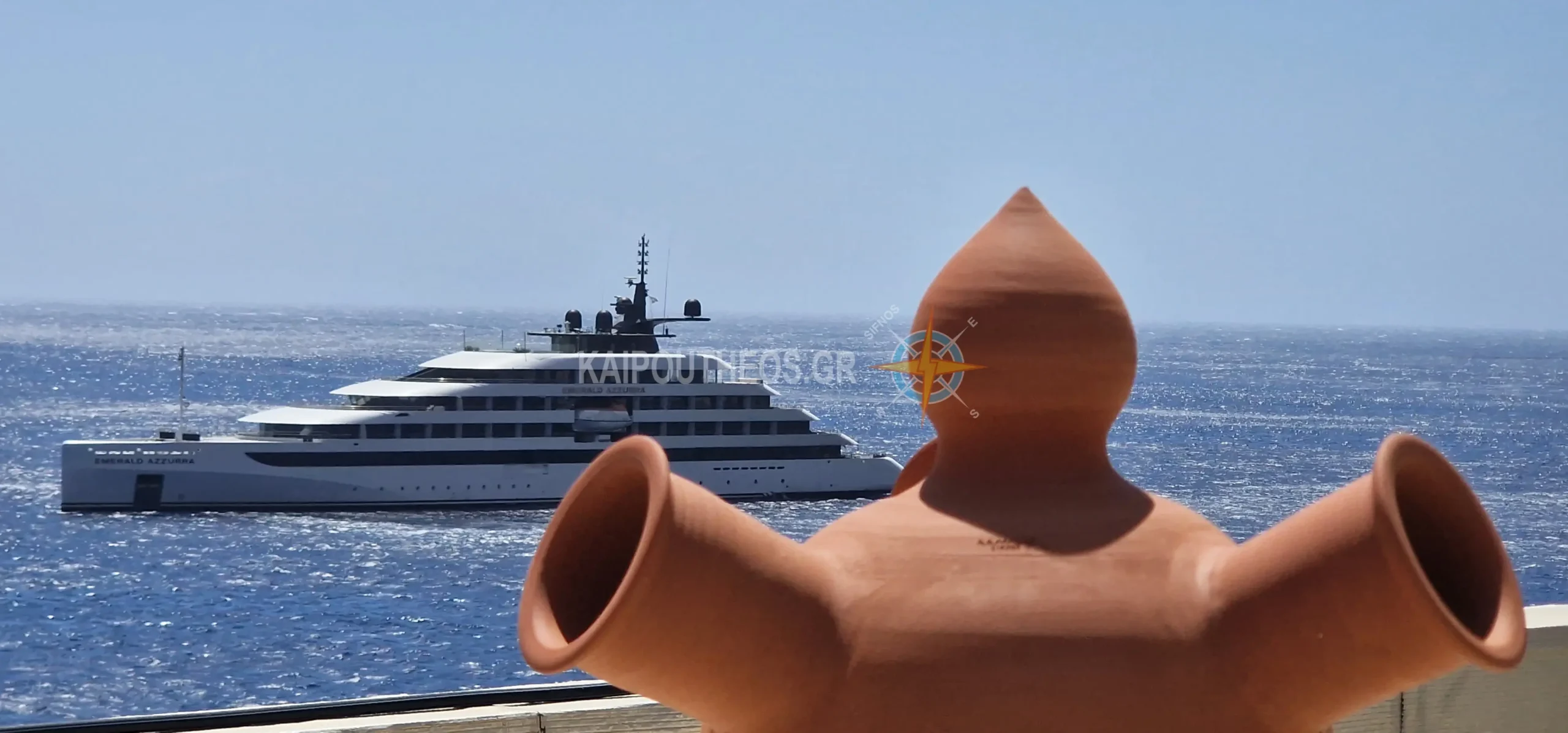 Στην Σίφνο το υπερπολυτελές μικρό κρουαζιερόπλοιο «Emerald Azzurra».Βίντεο-φωτογραφίες.