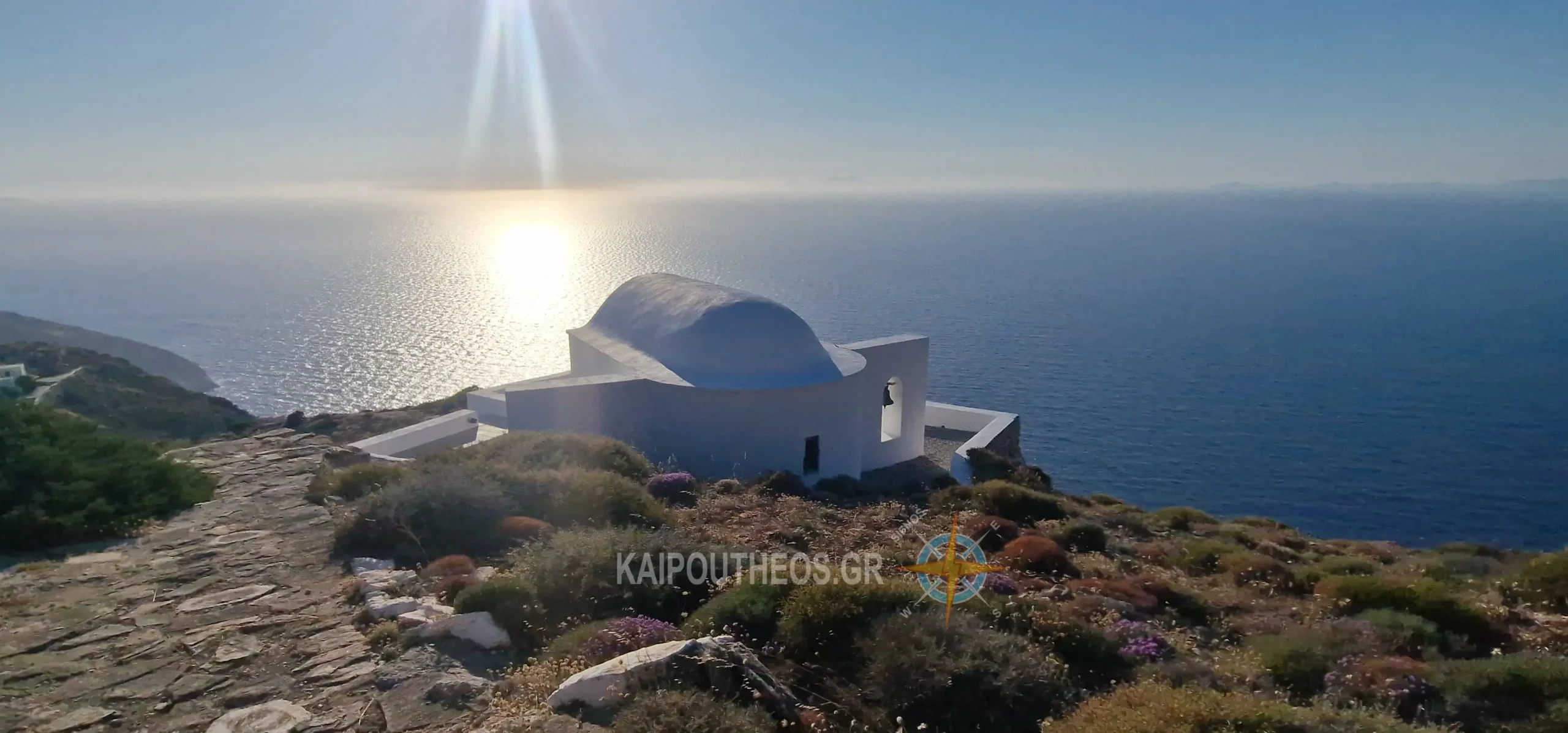 Παναγία Παντοχαρά-Το εκκλησάκι του Οδυσσέα Ελύτη στην Σίκινο.Ένα μπαλκόνι στο Αιγαίο.Βίντεο