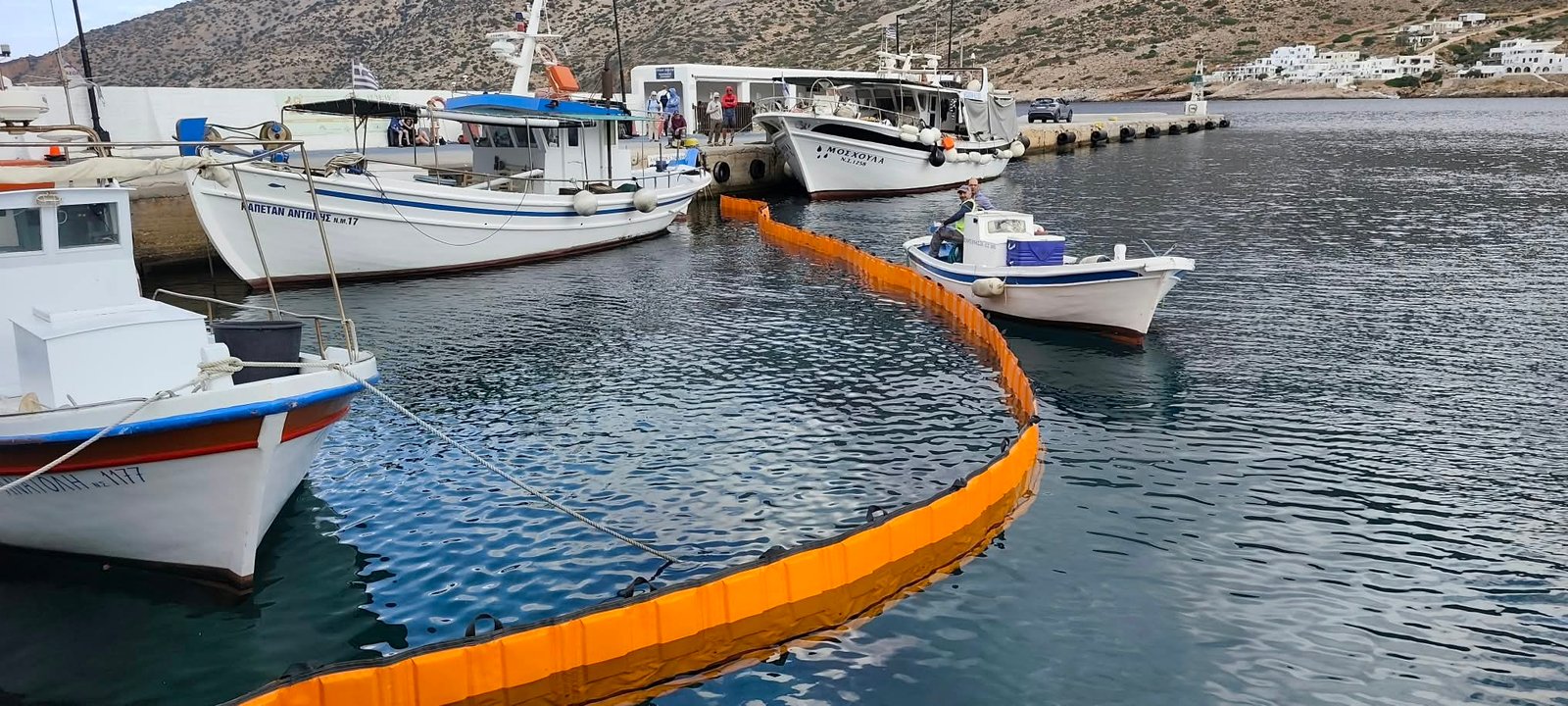 Με επιτυχία άσκηση αντιρύπανσης σήμερα στην Σίφνο. Βίντεο-Φωτογραφίες