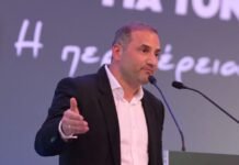 Γιάννης Πολυχρονάκος : ‘’ Λίγες ημέρες πριν από τον Νοέμβριο, οι νησιώτες δεν γνωρίζουν ακόμη τα χειμερινά ακτοπλοϊκά δρομολόγια. Κίνδυνος να μείνουν οι Κυκλάδες χωρίς βασικές συνδέσεις’’