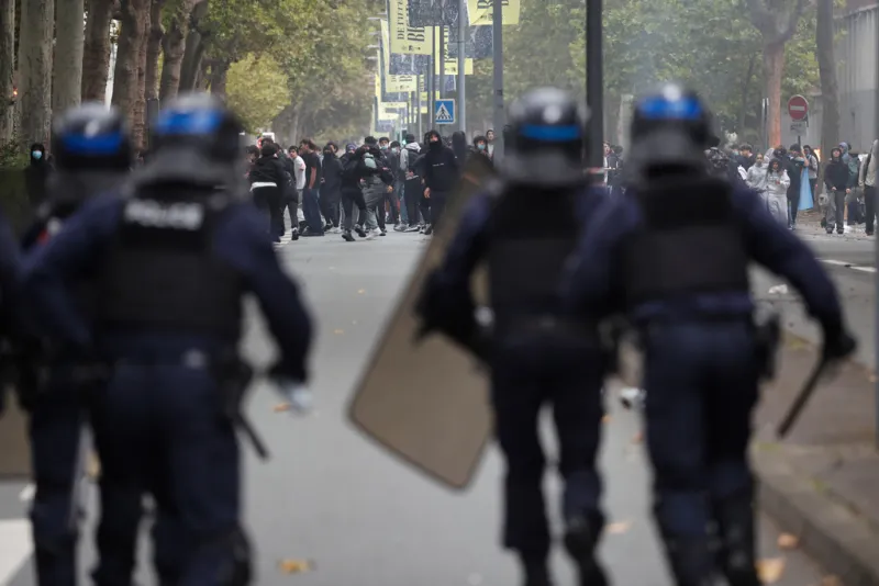ap_protest_paris_2.jpg